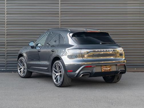 2023 Porsche Macan 