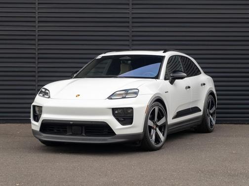 2025 Porsche Macan 