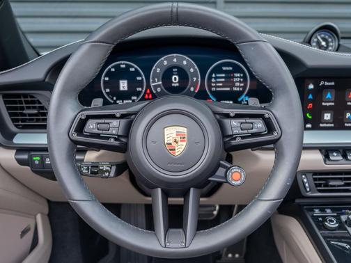 2025 Porsche 911 Carrera
