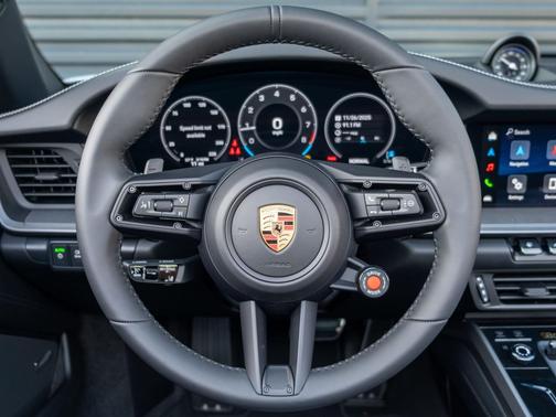 2026 Porsche 911 Targa 4S