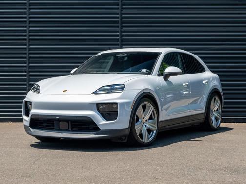 2025 Porsche Macan EV