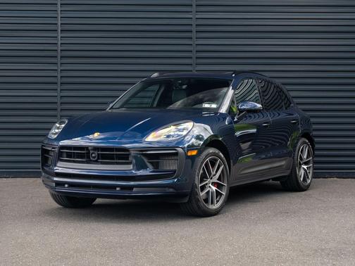 Night Blue 2023 Porsche Macan Macan