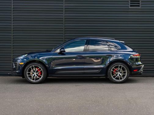 Night Blue 2023 Porsche Macan Macan