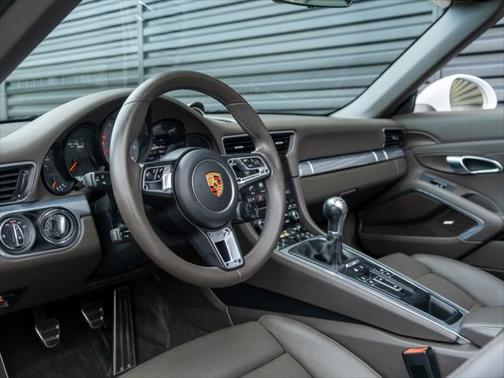 2019 Porsche 911 Targa 4S