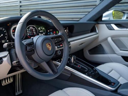 2024 Porsche 911 Carrera 4S