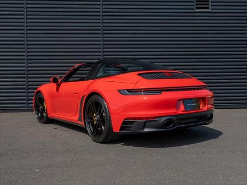 2024 Porsche 911 Targa 4 GTS