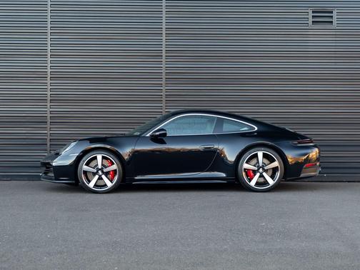 2026 Porsche 911 Carrera 4S