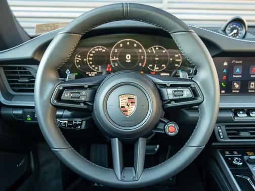 2026 Porsche 911 Carrera 4S