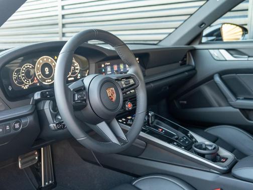 2026 Porsche 911 Carrera 4S