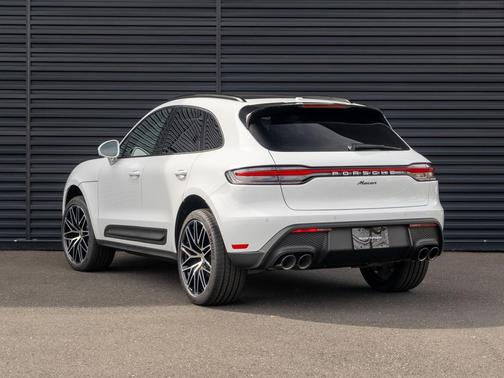 2026 Porsche Macan 