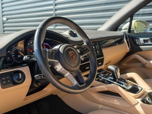2023 Porsche Cayenne Cayenne