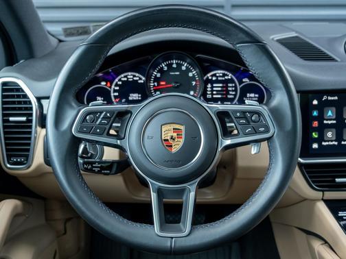 2022 Porsche Cayenne Platinum Edition