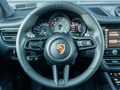 2026 Porsche Macan S