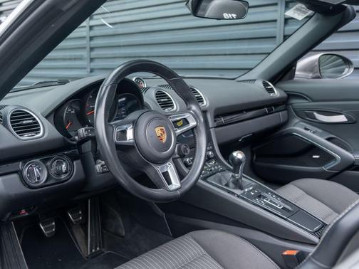 GT Silver Metallic 2020 Porsche 718 Boxster T