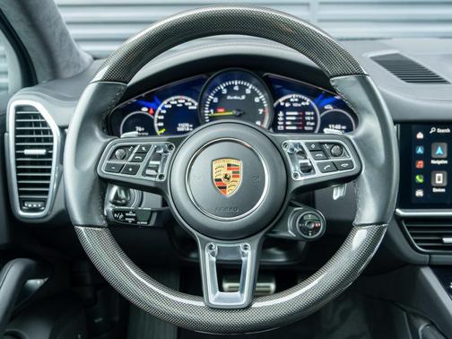 2023 Porsche Cayenne Turbo S