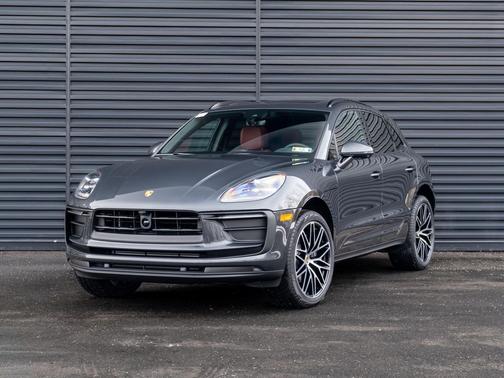 2026 Porsche Macan 