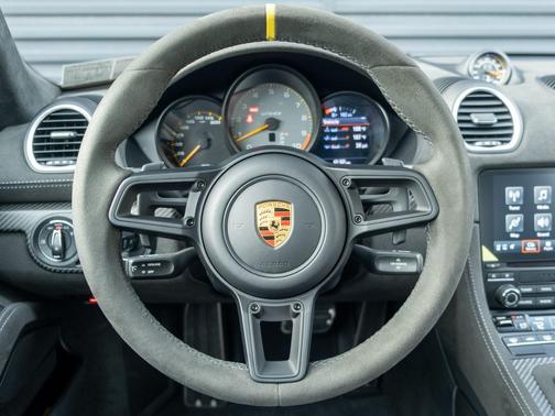 2023 Porsche 718 Cayman GT4 RS