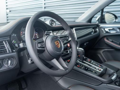 2026 Porsche Macan Macan S