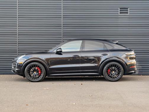 2021 Porsche Cayenne GTS