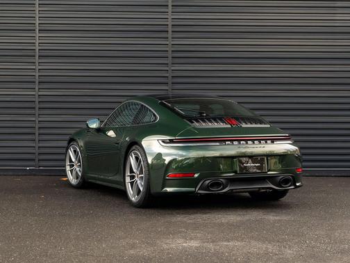 2026 Porsche 911 Carrera 4S