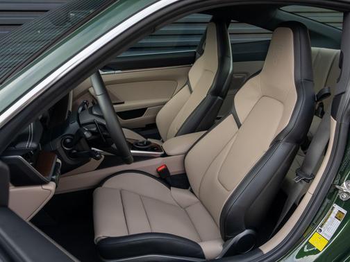 2026 Porsche 911 Carrera 4S