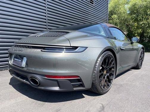 2022 Porsche 911 Targa 4 GTS