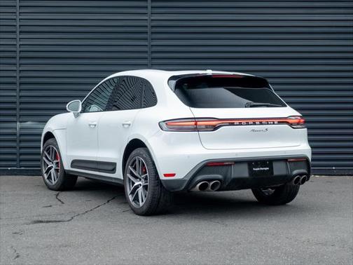 2022 Porsche Macan Base