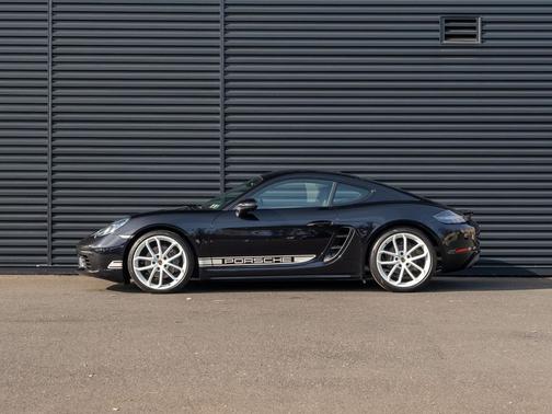 2024 Porsche 718 Cayman 