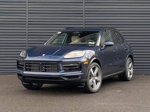 Algarve Blue Metallic 2026 Porsche Cayenne Cayenne