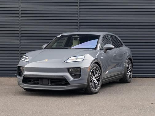 2025 Porsche Macan 4
