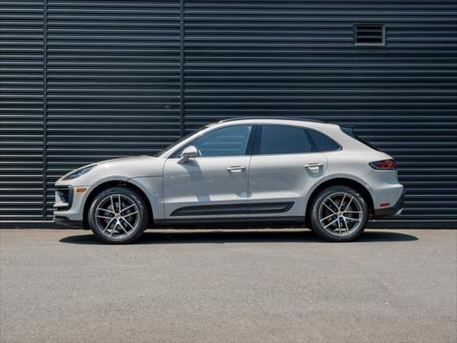 2024 Porsche Macan Base