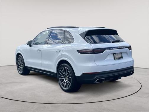 2023 Porsche Cayenne Base