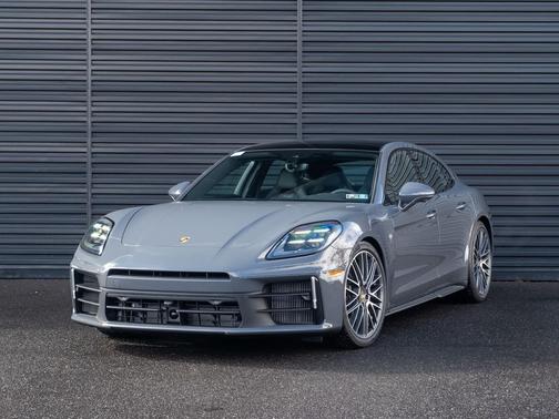 2026 Porsche Panamera 4