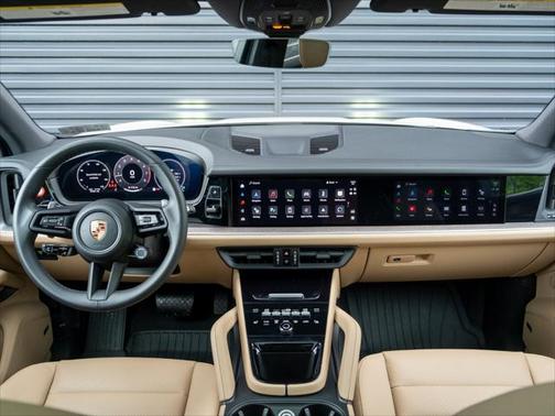 2025 Porsche Cayenne Base