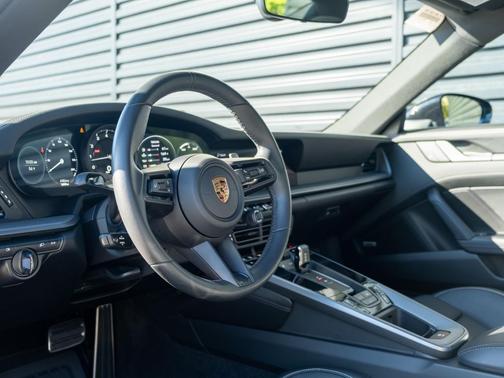 2022 Porsche 911 Carrera S