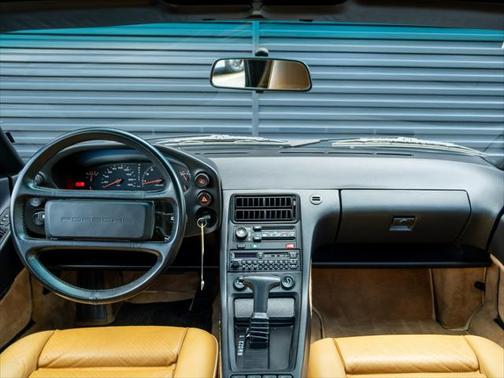 1989 Porsche 928 S4