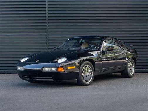 1989 Porsche 928 S4