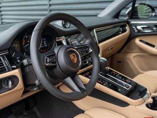 Copper 2026 Porsche Macan Macan