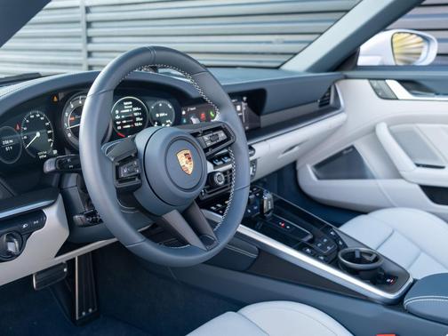 2024 Porsche 911 Turbo S