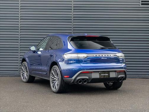 2024 Porsche Macan Base