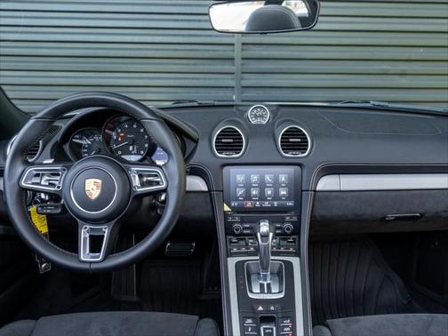 2021 Porsche 718 Spyder