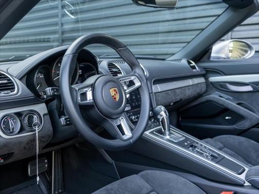 2021 Porsche 718 Spyder