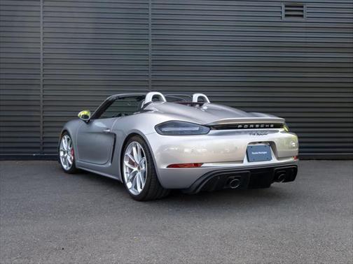 2021 Porsche 718 Spyder