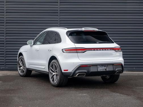 2026 Porsche Macan 