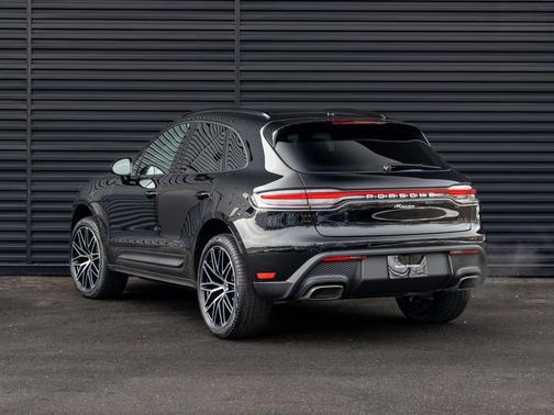 2026 Porsche Macan 