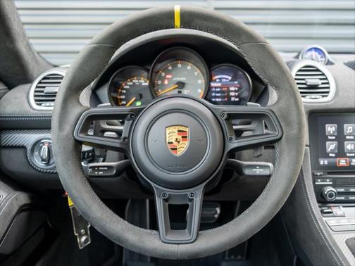 2023 Porsche 718 Cayman GT4 RS