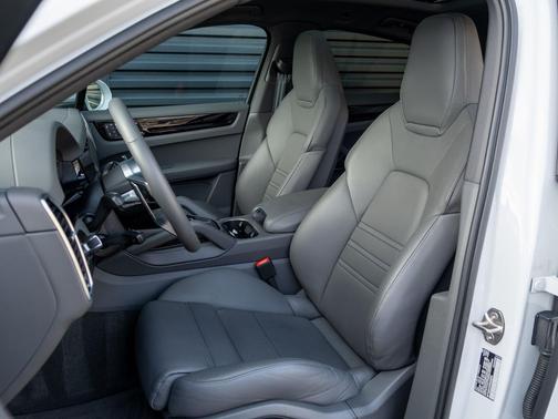 2023 Porsche Cayenne Cayenne