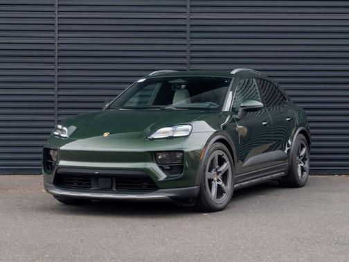 2025 Porsche Macan 4
