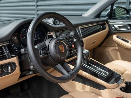 Black 2023 Porsche Macan Macan