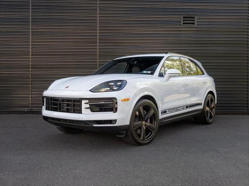 2025 Porsche Cayenne Base